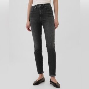 Gap size 28r women’s black vintage slim high rise jeans